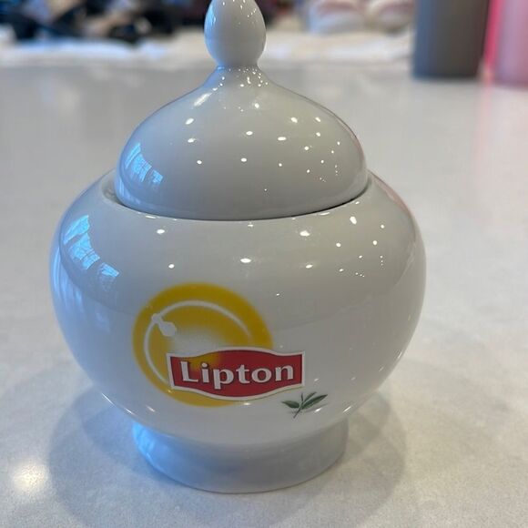 Lipton porcelain tea set FATHI MAHMOUD made in Egypt. Excellent condition.